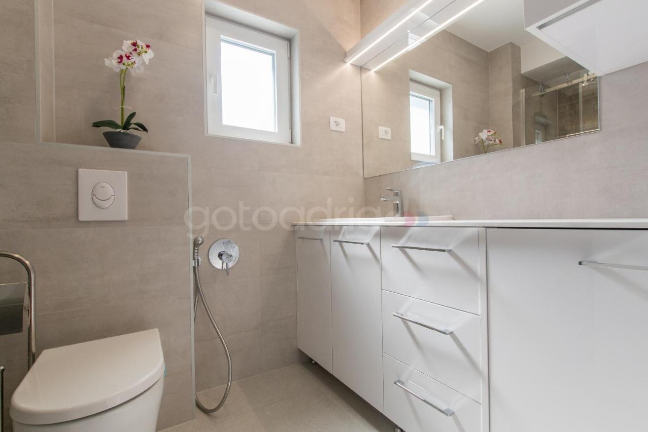 Luxury Sea View Apt Padi Via Mare Makarska Eksteriør bilde